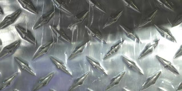 Una placa de aluminio de patrón de costilla 3003 - Placa de aluminio de tipo de patrón de puntero