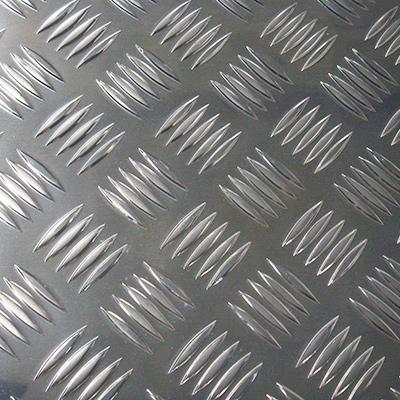 ¿Cómo limpiar mejor la placa de aluminio estampado?