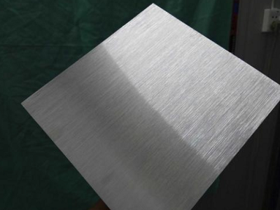 Proceso de producción de placa de aluminio cepillada